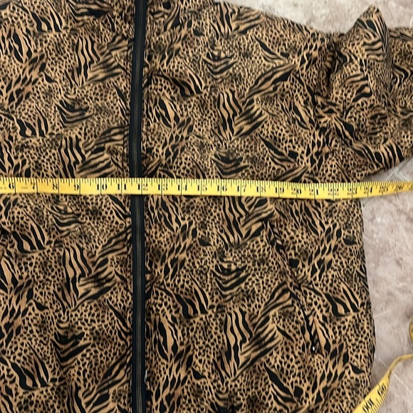 VTG Women Animal Print oversized Jacket Size S - Picture 7 of 9